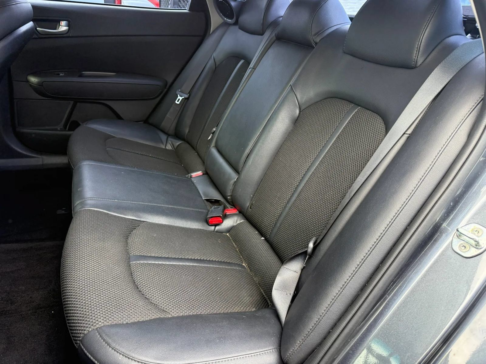 Used 2020 Kia Optima S FWD image 4