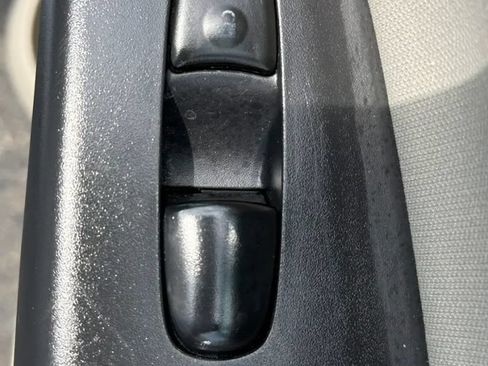 Used 2017 Nissan Sentra S FWD image 32