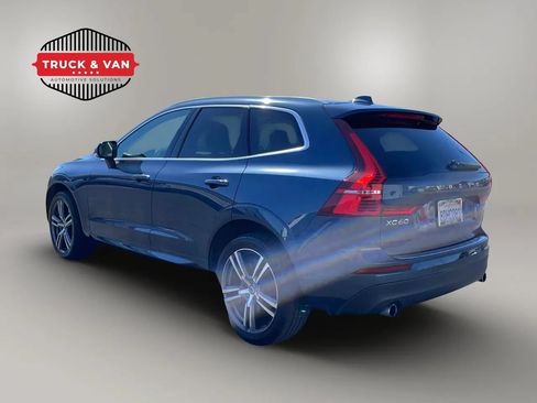 Used 2018 Volvo XC60 T6 Momentum w/ Convenience Package AWD/4WD image 4