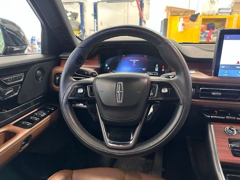 Used 2024 Lincoln Aviator Reserve w/ Elements Package Plus image 18