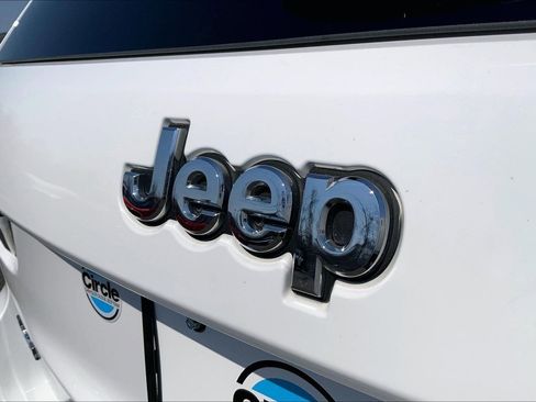 Certified 2021 Jeep Grand Cherokee Limited image 30