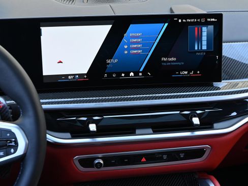 Used 2026 BMW X6 M Competition w/ Executive Package image 33