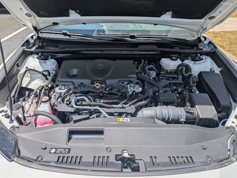 Used 2025 Toyota Camry LE FWD image 34