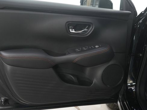 Used 2023 Honda HR-V Sport image 18