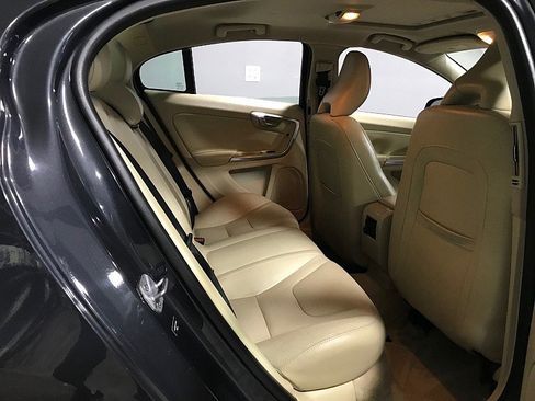 Used 2015 Volvo S60 T5 Premier image 16