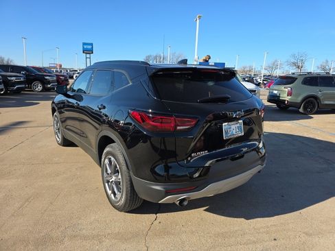 Used 2023 Chevrolet Blazer LT image 7