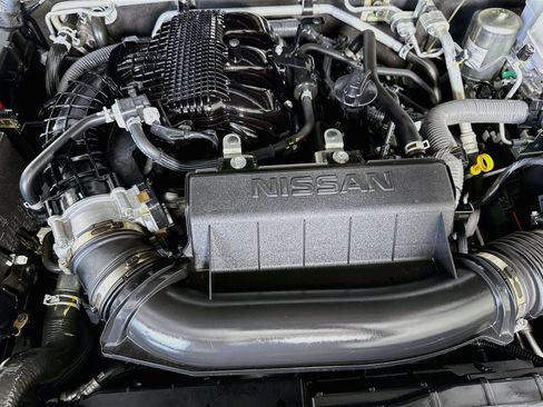 Used 2024 Nissan Frontier S RWD image 39