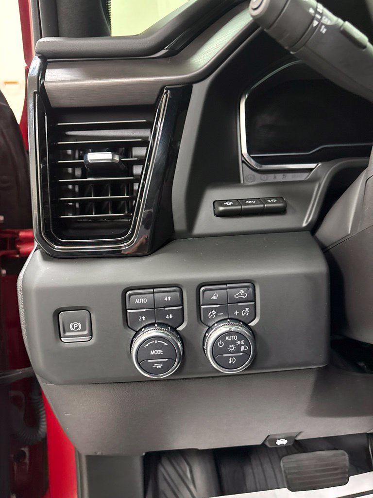 Used 2024 GMC Sierra 1500 AT4X w/ AT4X AEV Edition AWD/4WD image 11