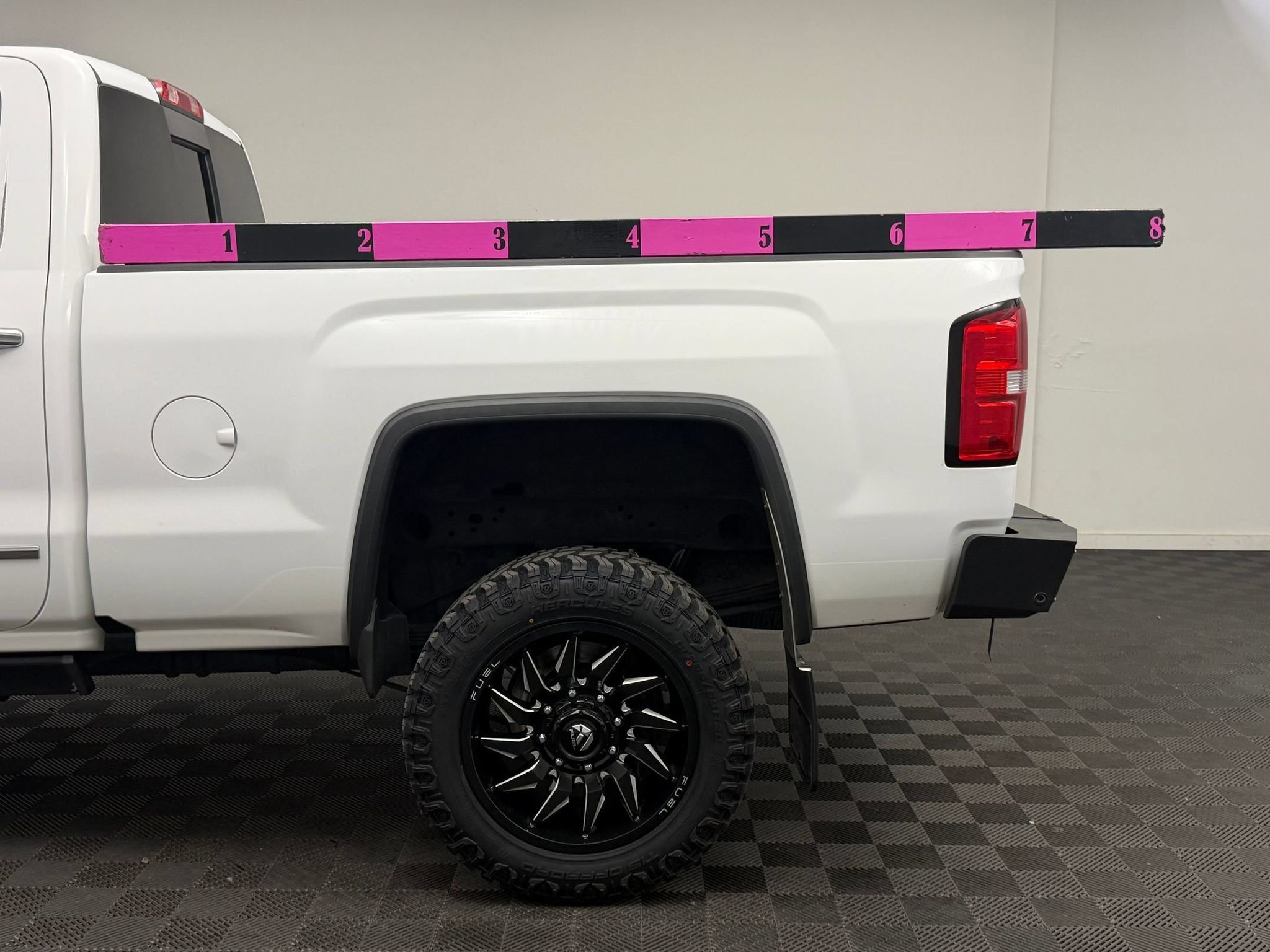 Used 2016 GMC Sierra 2500 Denali w/ Driver Alert Package AWD/4WD image 28
