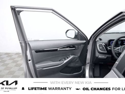 New 2026 Kia Seltos S image 9