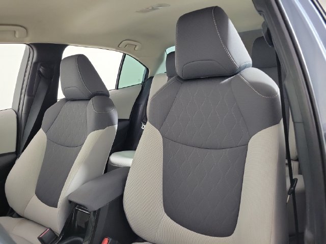 Used 2021 Toyota Corolla LE FWD image 19