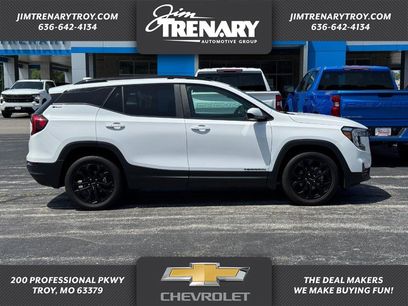 Used 2022 GMC Terrain SLE w/ Driver Convenience Package