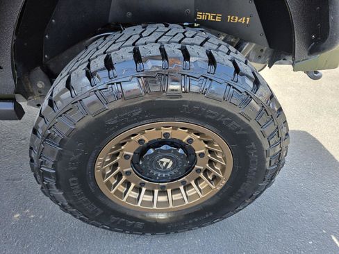 Used 2021 Jeep Wrangler Unlimited Sahara image 9