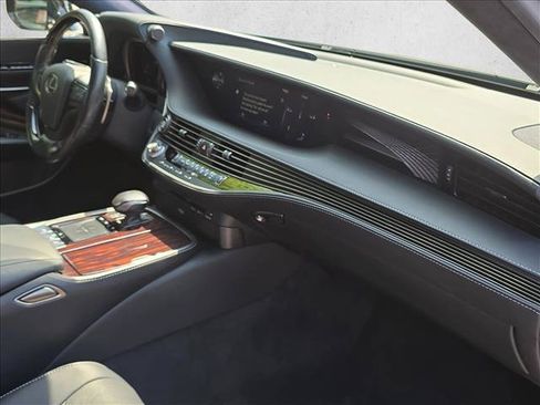Used 2018 Lexus LS 500 w/ Interior Upgrade Package RWD image 24