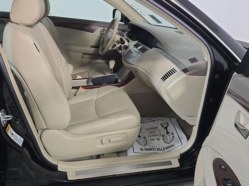 Used 2008 Toyota Avalon XLS image 6