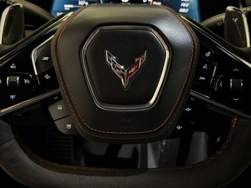 Used 2024 Chevrolet Corvette Stingray Premium Cpe w/ Z51 Performance Package RWD image 9