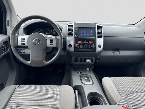 Used 2020 Nissan Frontier SV w/ Midnight Edition Floor Mats AWD/4WD image 13