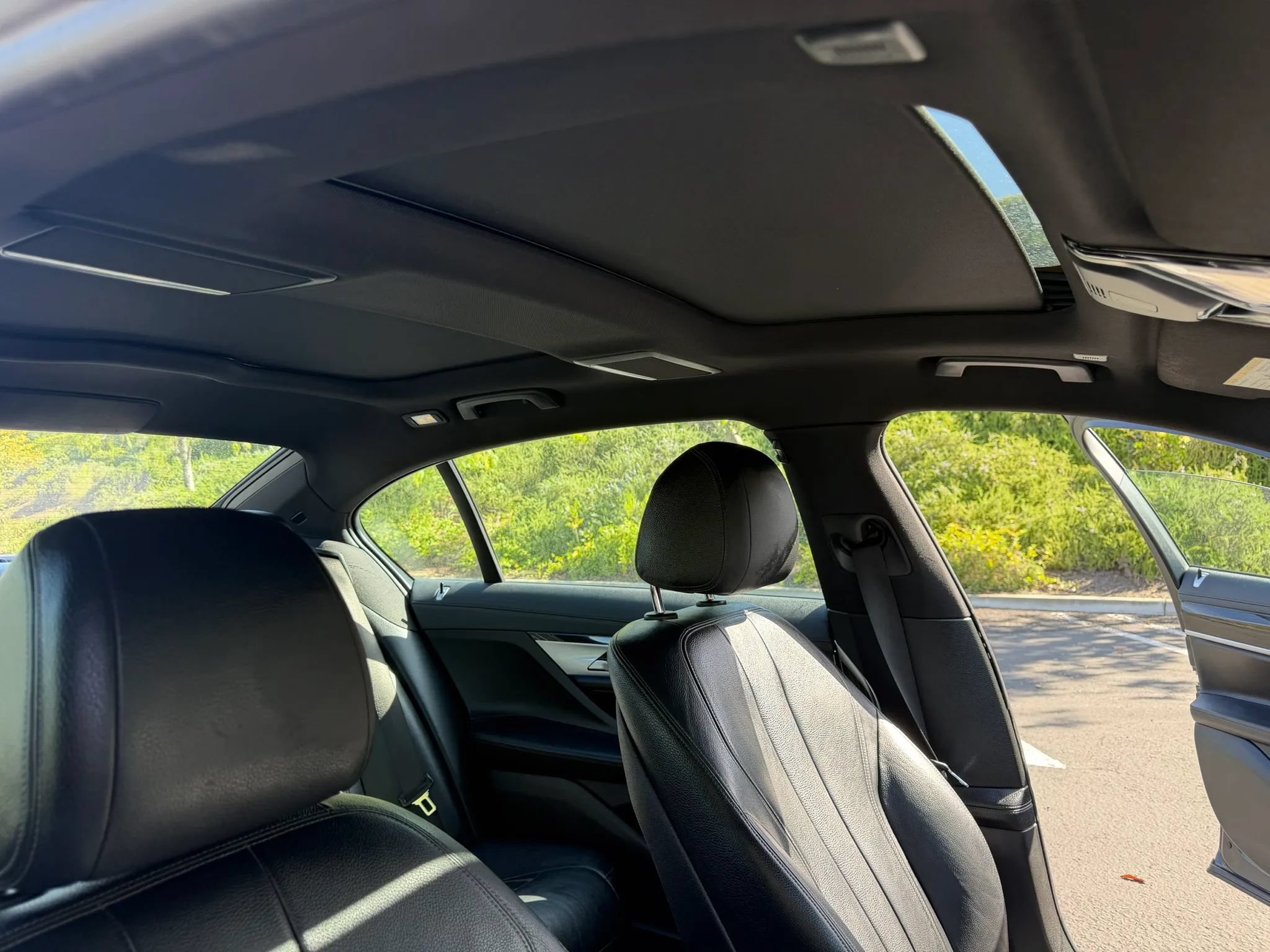 Used 2019 BMW 740i w/ M Sport Package RWD image 27