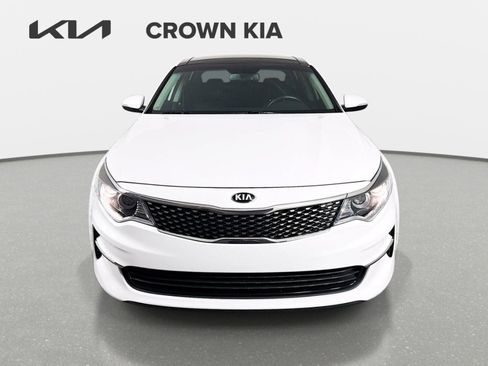 Used 2016 Kia Optima EX w/ Premium Package FWD image 2