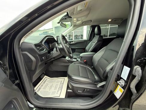 Used 2024 Ford Escape SE FWD image 21