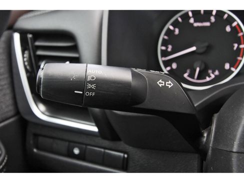 Used 2022 Nissan Rogue SV FWD image 20