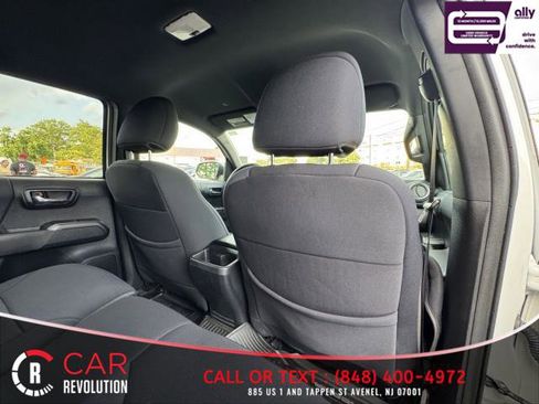 Used 2020 Toyota Tacoma TRD Off-Road image 47