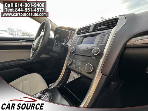 Used 2018 Ford Fusion S image 23