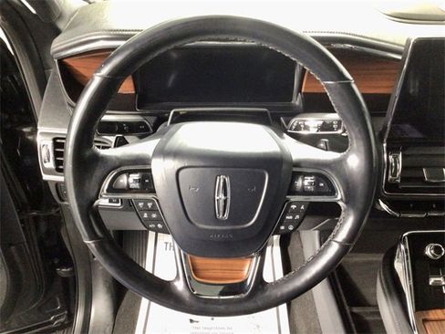 Used 2023 Lincoln Navigator Reserve image 20