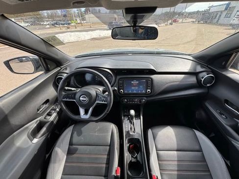 Used 2023 Nissan Kicks SR w/ SR Premium Package FWD image 16