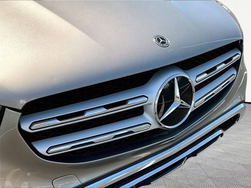 Used 2021 Mercedes-Benz GLC 300 4MATIC w/ Premium Package image 32