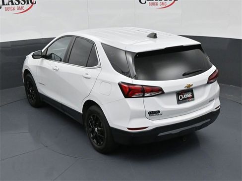 Used 2023 Chevrolet Equinox LT w/ LPO, Floor Liner Package image 17