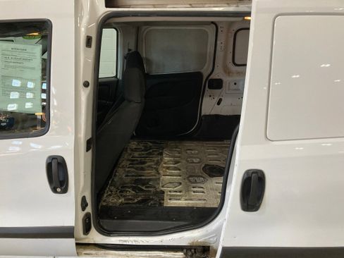 Used 2018 RAM ProMaster City Tradesman image 14