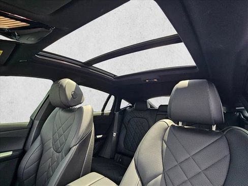 Used 2025 BMW X6 xDrive40i w/ Premium Package AWD/4WD image 15