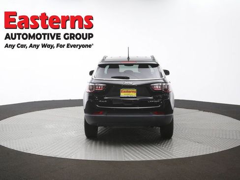 Used 2025 Jeep Compass Limited AWD/4WD image 32