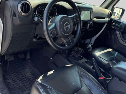 Used 2016 Jeep Wrangler Sport AWD/4WD image 3