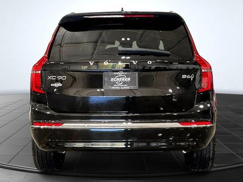 New 2026 Volvo XC90 B6 Plus w/ Protection Package image 5