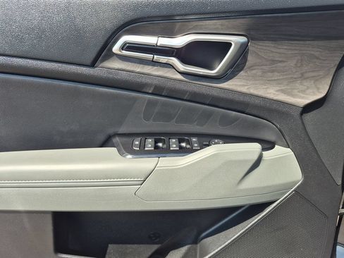 Certified 2023 Kia Sportage X-Line w/ X-Line Premium Package AWD/4WD image 8