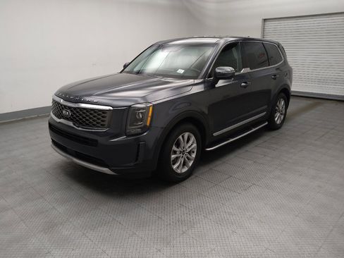 Used 2020 Kia Telluride LX AWD/4WD image 2