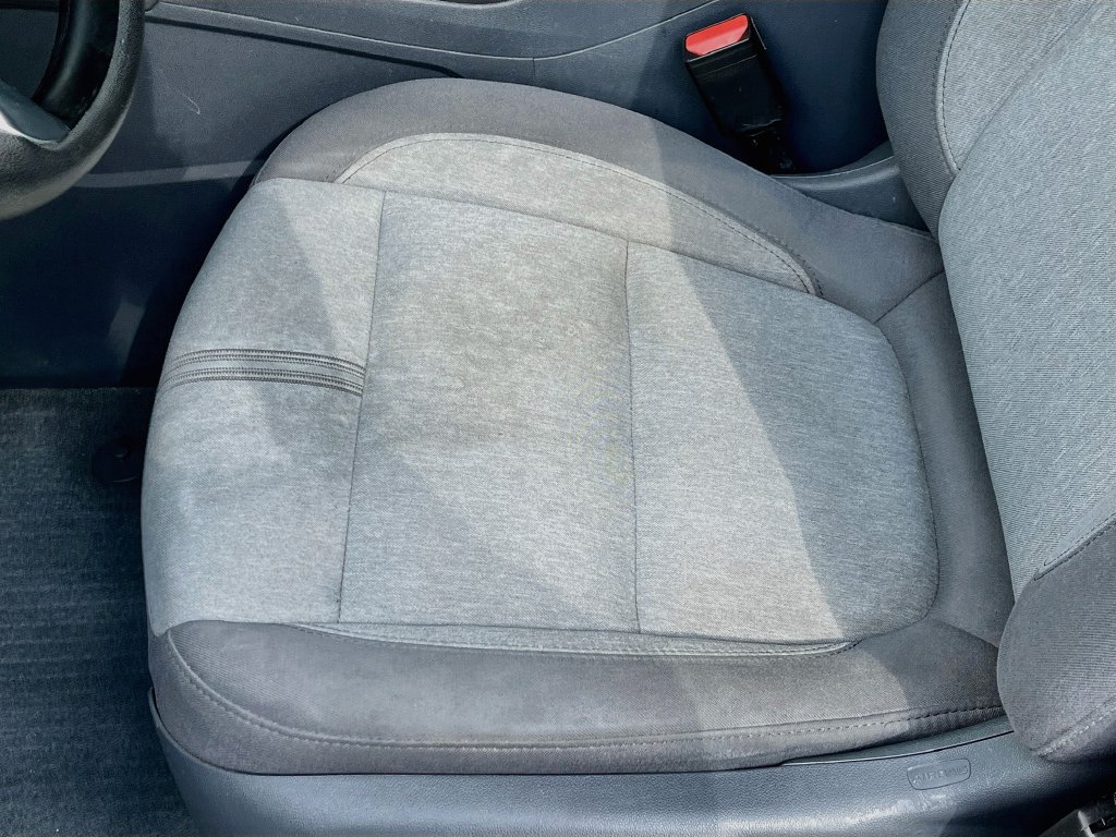 Used 2021 Chevrolet Blazer LT FWD image 18