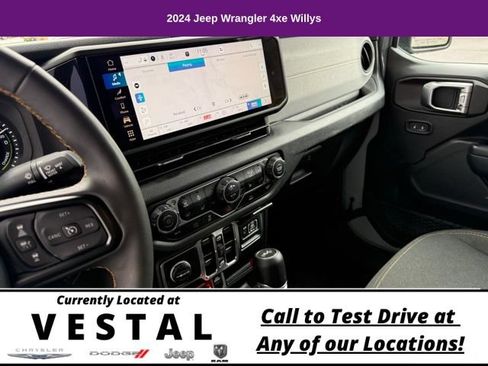 Used 2024 Jeep Wrangler Unlimited AWD/4WD image 14