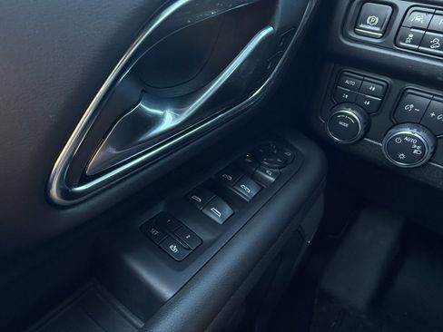 Used 2024 Chevrolet Tahoe Z71 w/ Luxury Package image 12