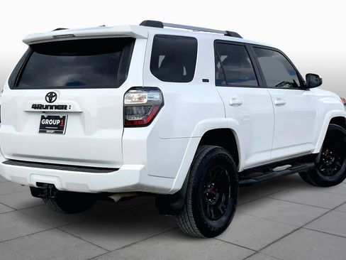 Used 2021 Toyota 4Runner SR5 image 12