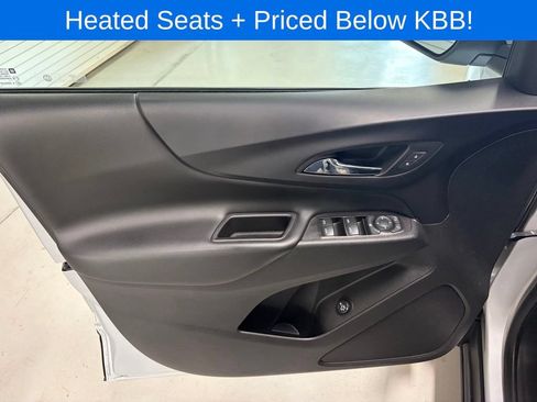 Used 2020 Chevrolet Equinox LT w/ Driver Convenience Package FWD image 6