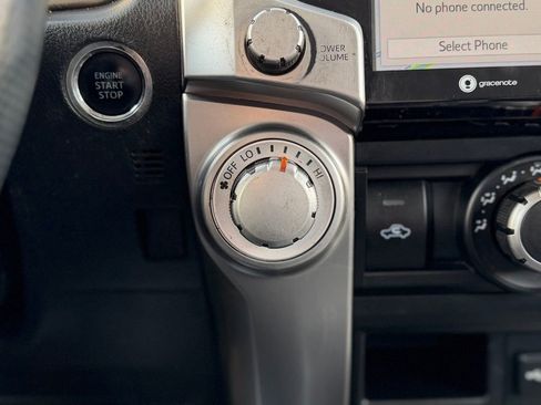 Used 2022 Toyota 4Runner TRD Sport image 18