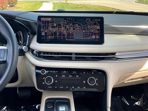 Certified 2025 INFINITI QX60 Luxe image 21