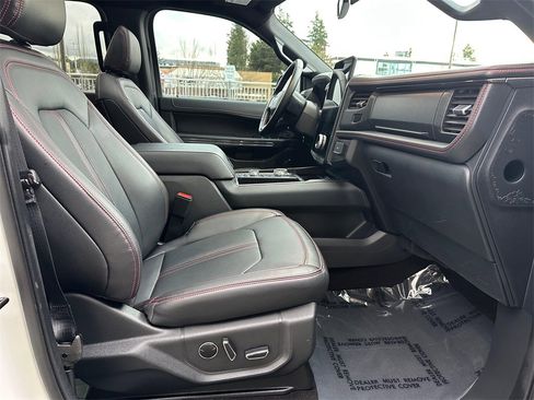 Used 2023 Ford Expedition Max Limited image 10