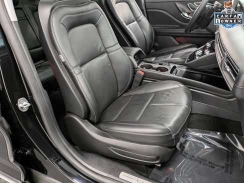 Used 2022 Lincoln Corsair AWD w/ Premium Package image 33