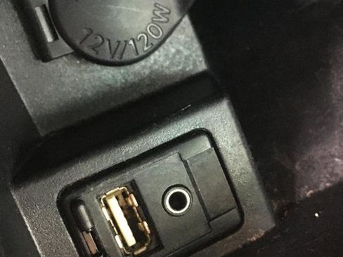 Used 2017 Toyota Camry SE w/ Moonroof Package image 27