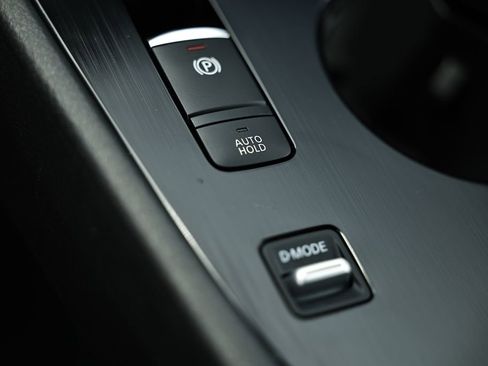 Used 2025 Nissan Rogue SV w/ SV Premium Package FWD image 40