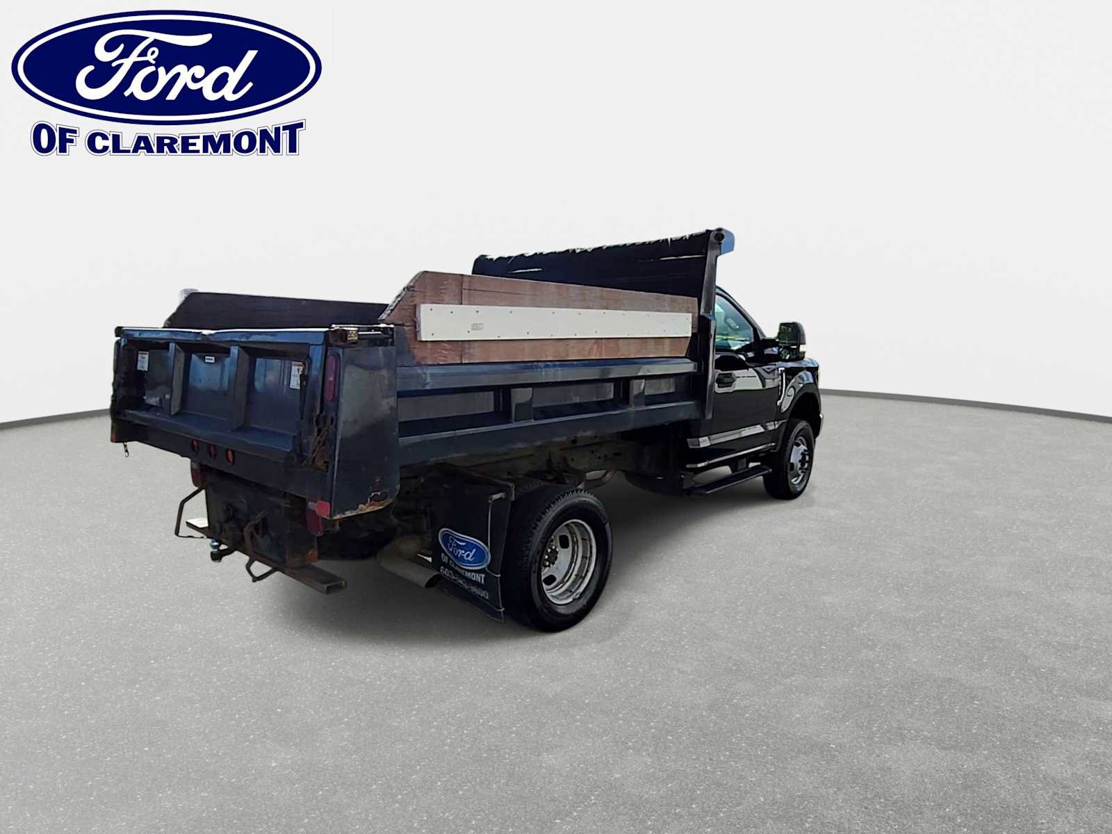 Used 2021 Ford F350 XL w/ Power Equipment Group AWD/4WD image 8